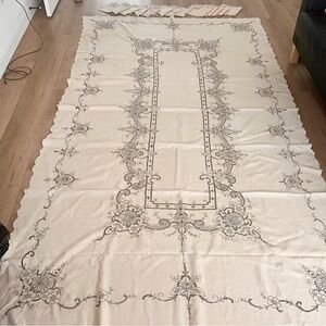 Vtg Madeira Embroidered Cutwork Lace Floral Linen‎ Tablecloth 113”x62” & Napkins